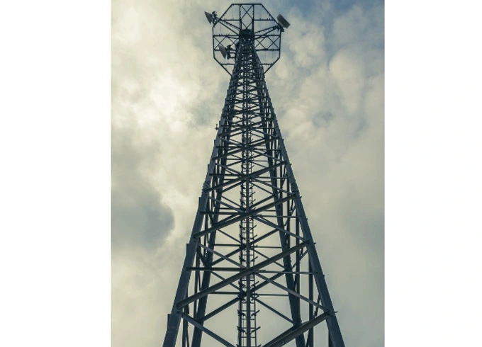 Radio-and-TV-tower-03